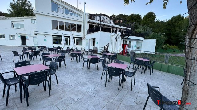 Restaurante y bar/cafetería en Can Via Racket Club