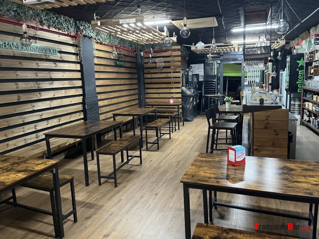 Bar reformado en Sabadell