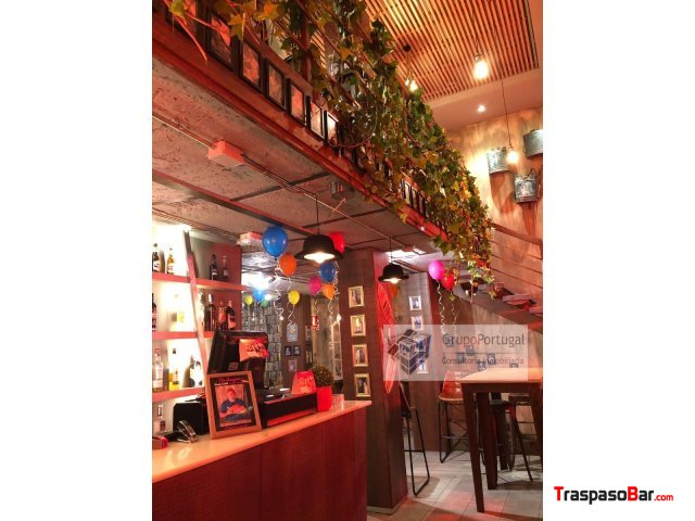 Traspaso Bar Restaurante impecable en Plaza de Esp