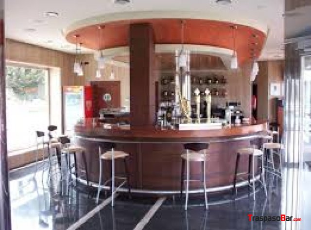 Cafetería bar en pleno rendimiento 