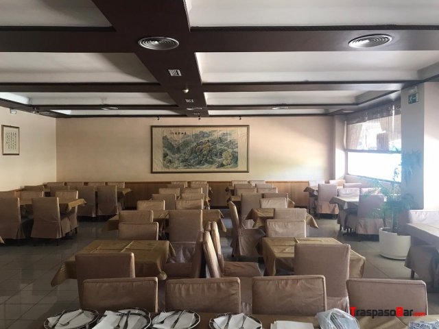 Restaurante en Boadilla, 20 mesas de terraza.