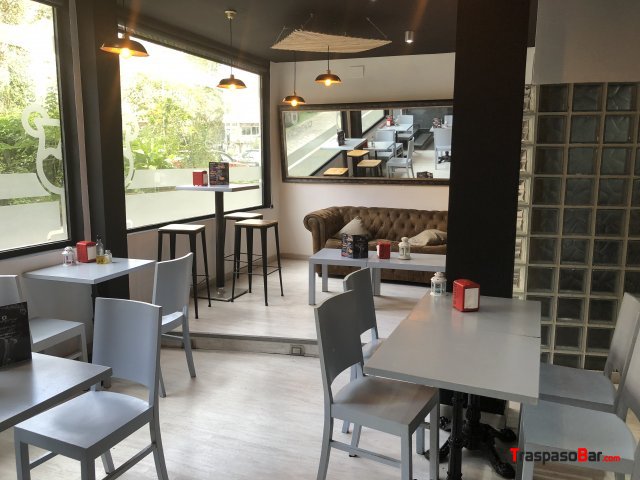 Bar cafetería zona inmejorable 