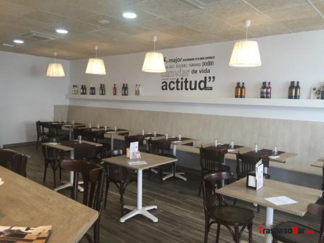 Traspaso bonito restaurante-cafeteria