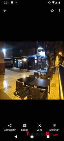 Se traspasa restobar 