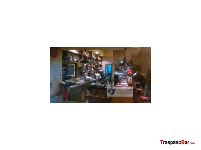 Traspaso Bar Restaurante 360m² con terraza en zona