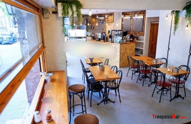 TRASPASO RESTAURANTE CON LICENCIA C3 EN LES CORTS