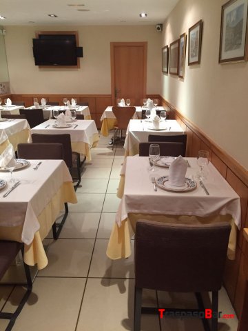 Traspaso Bar Restaurante 190m² con terraza en zona