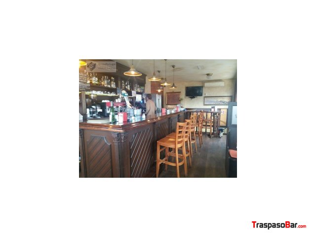 Traspaso Restaurante 150m² con terraza en Torrelod