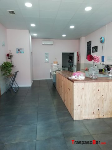 Asador de pollos y comidas caseras 