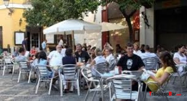Traspaso Bar de Copas Terraza 24 mesas
