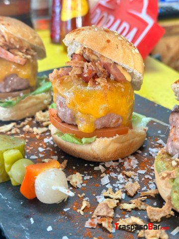 Se traspasa un bar cafeteria en Alcala