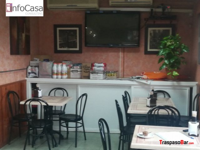 TRASPASO DE BAR POR JUBILACIÓN CON ACTIVIDAD