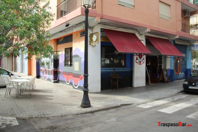 Traspaso Cafe Pub Zona Cedro Metro Amistad En Valencia 22368