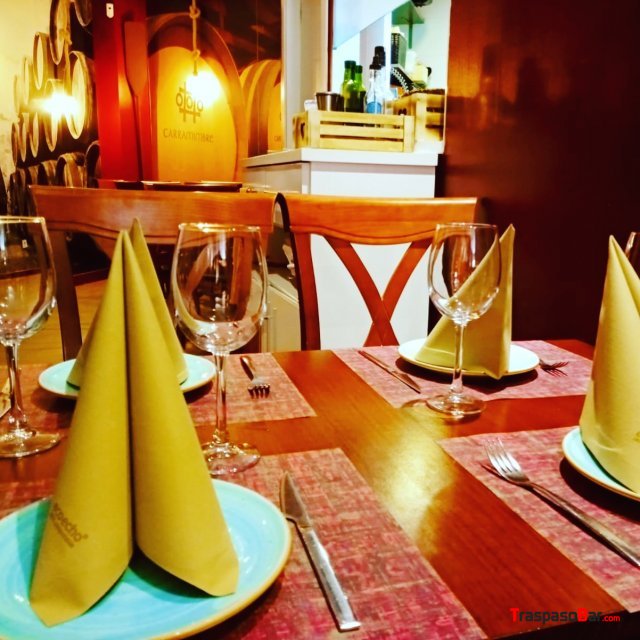 Restaurante con carta y licencia