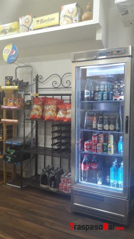 Asador de pollos,  paellas y comida para llevar