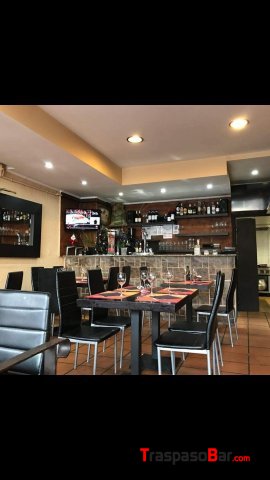 Restaurante bar con brasa 