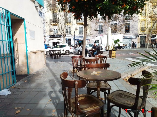 TRASPASO ZONA EXPOSICIÓN TERRAZA ESQUINERA Y CARPA