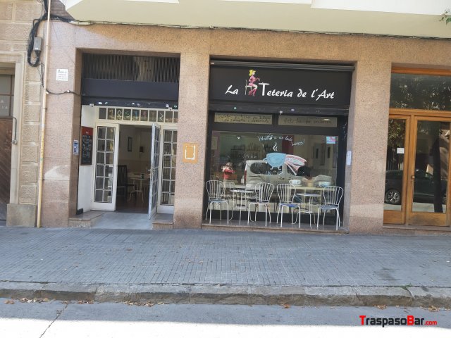 Cafeteria/teteria en traspaso