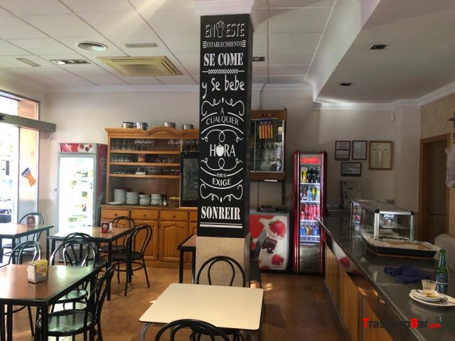 TRASPASO BAR CALLE HOMERO, 1