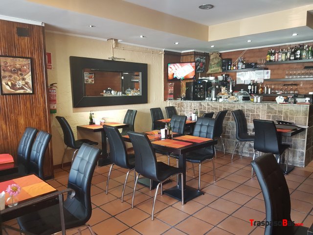 Restaurante bar con brasa 