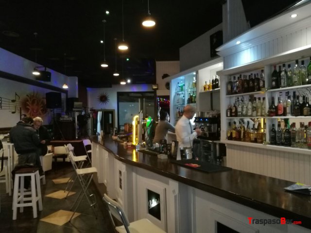 TRASPASO BAR DISCO PUB KARAOKE 