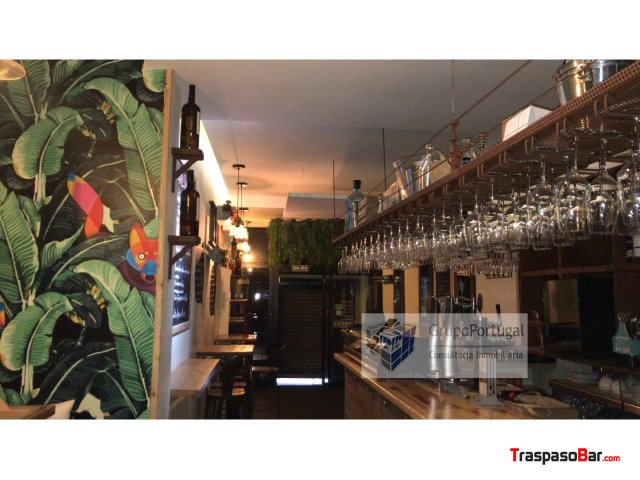 Traspaso Bar-Restaurante 90m² en zona Trafalgar