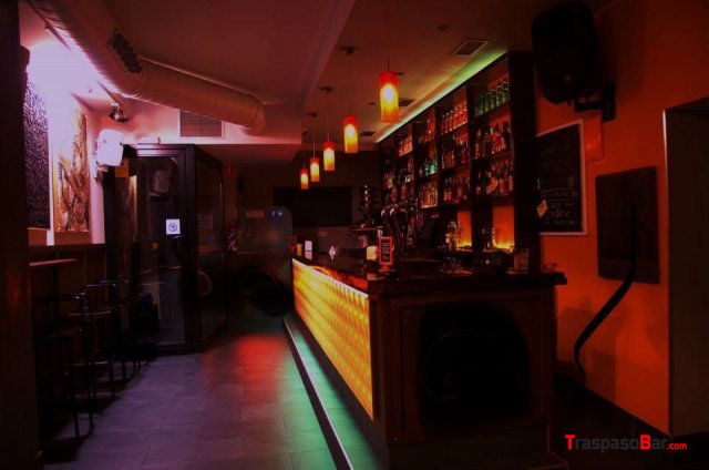 BAR DE COPAS TRASPASO Y ALQUILER 