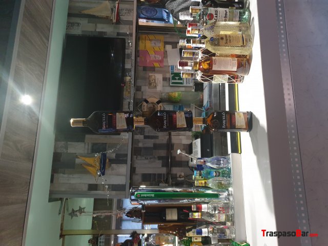 Se traspasa  bar de copas