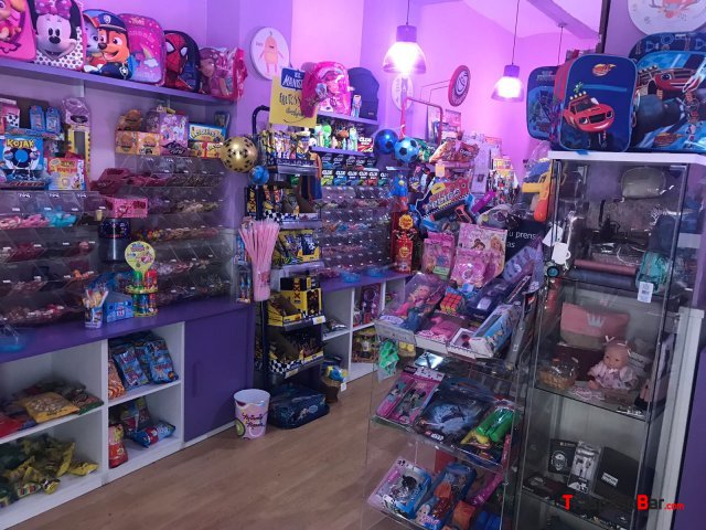 SE TRASPASA LIBRERÍA PAPLERÍA KIOSKO MISLATA
