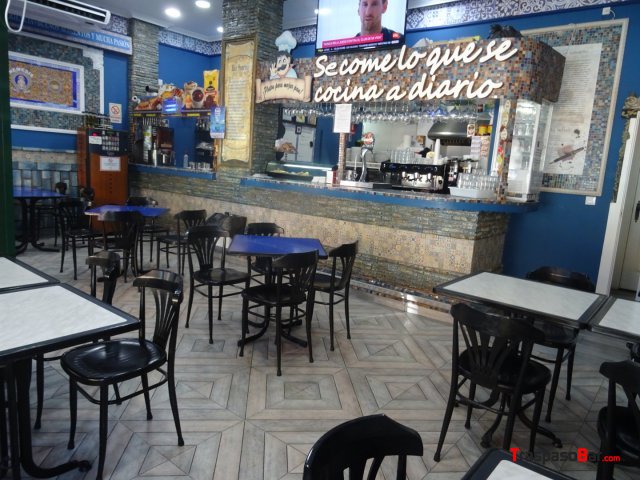 Bar-Cafetería frente a San Juan de Dios, Bormujos