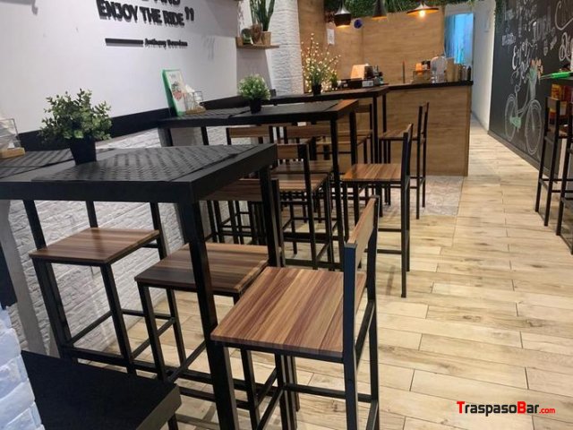 Restaurante con cocina central. 