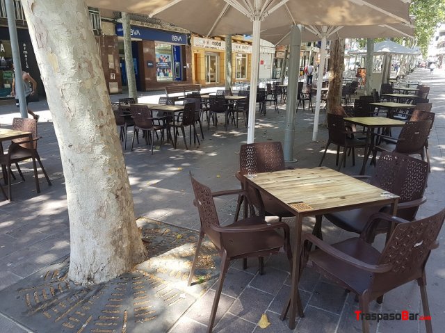 Bar Bocadilleria-Cerveceria en Rambla Gava