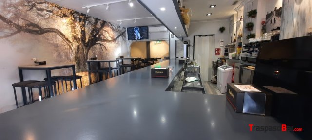Bar/Restaurante en funcionamiento. 