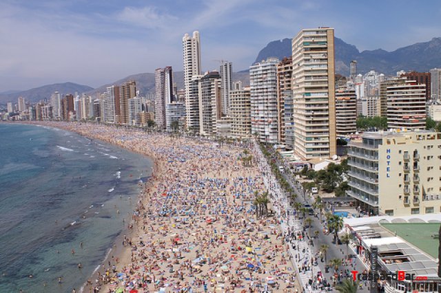 BENIDORM , RESTAURANTES 29.000 