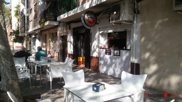Se traspasa bar en marxalenes