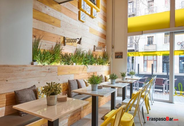 TRASPASO IMPECABLE BAR RESTAURANTE