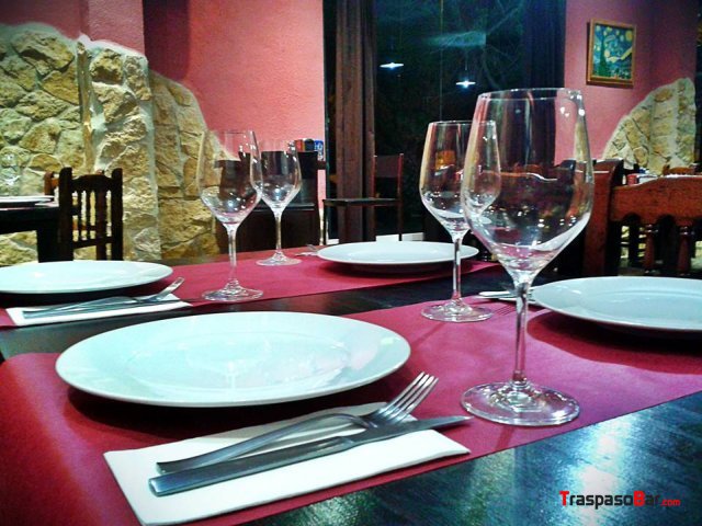 TRASPASO BAR-RESTAURANTE EN FUNCIONAMIENTO