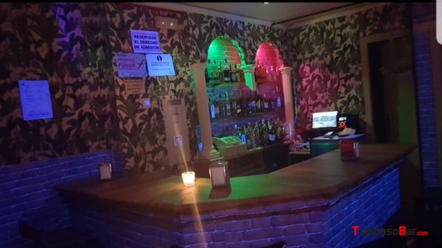 PUB DE COPAS 