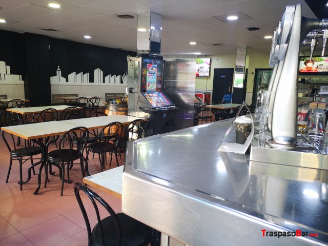 Bar Restaurante en traspaso