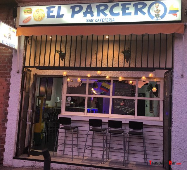 Se traspasa bar cafeteria 