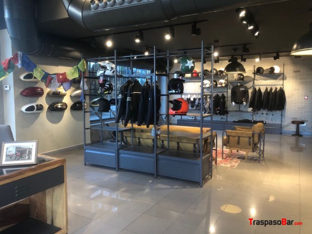 Se traspasa tienda en Chamartin 