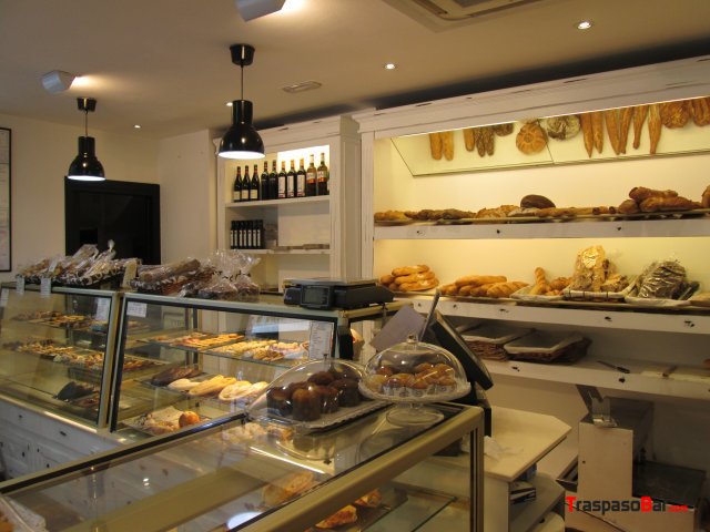 CAFETERIA·PASTELERIA·PANADERIA