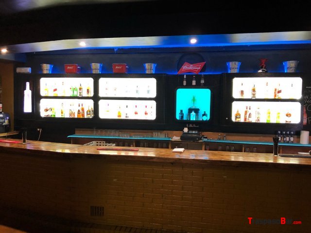 Traspaso bar de copas en casco histórico 