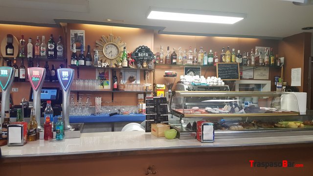 Se traspasa restaurante