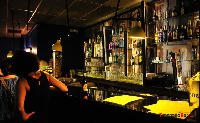Bar copas C1 centro de Gracia