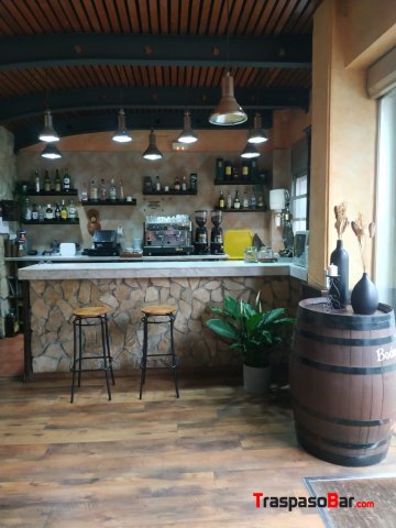 Se traspasa Bar Restaurante por Enfermedad