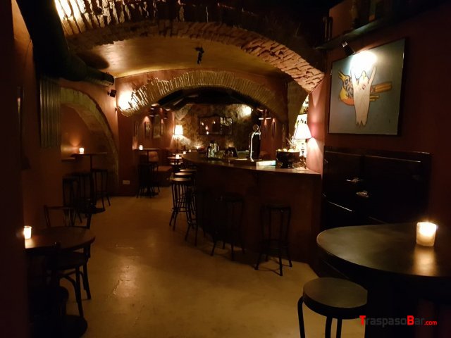 Se traspasa Bar Restaurante C3 barrio goticó