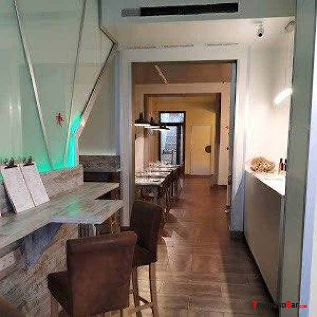 Traspaso restaurante calle principal Benicassim