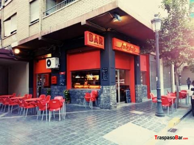 bar en zona universitaria