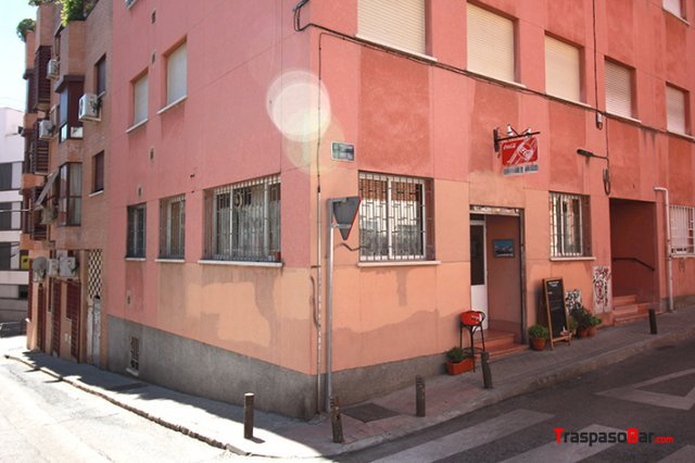 Estupendo restaurante muy luminoso (Pza Castilla)